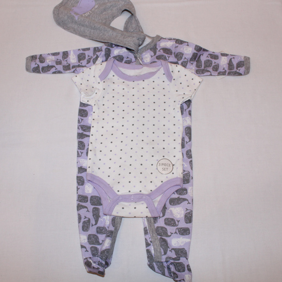 Girls 3 piece set Pajama/one piece and bib 0/3m - Picture 3 of 5